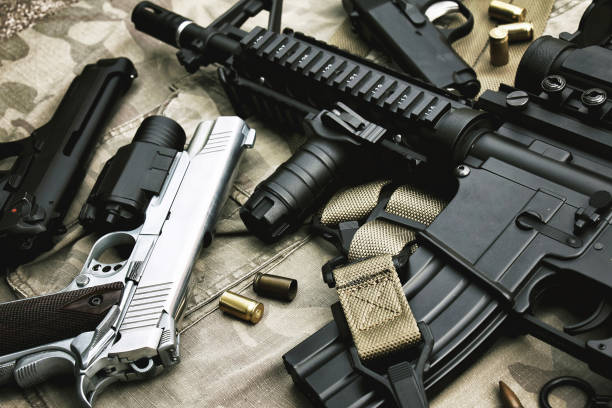 Sonido de pistolas y rifles automáticos en acción: Efectos de sonido, descargar gratis